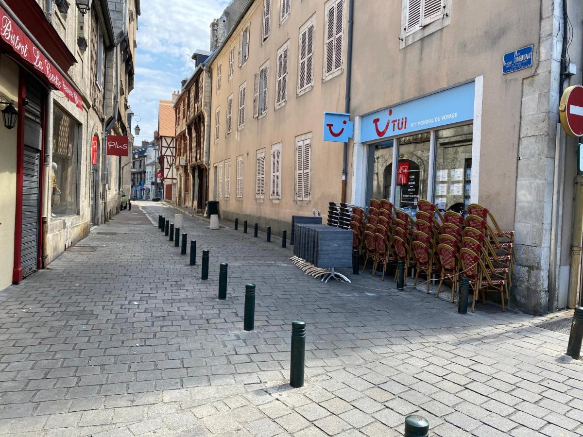 Beau Studio Centre Ville Et Proche Gare ブールジュ エクステリア 写真